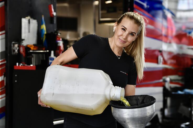 Ida Zetterström with fuel