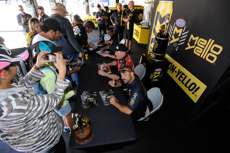 Mello Yello autographs