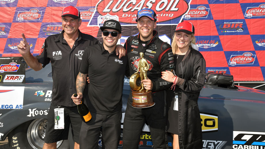 Johan Lindberg winner's circle