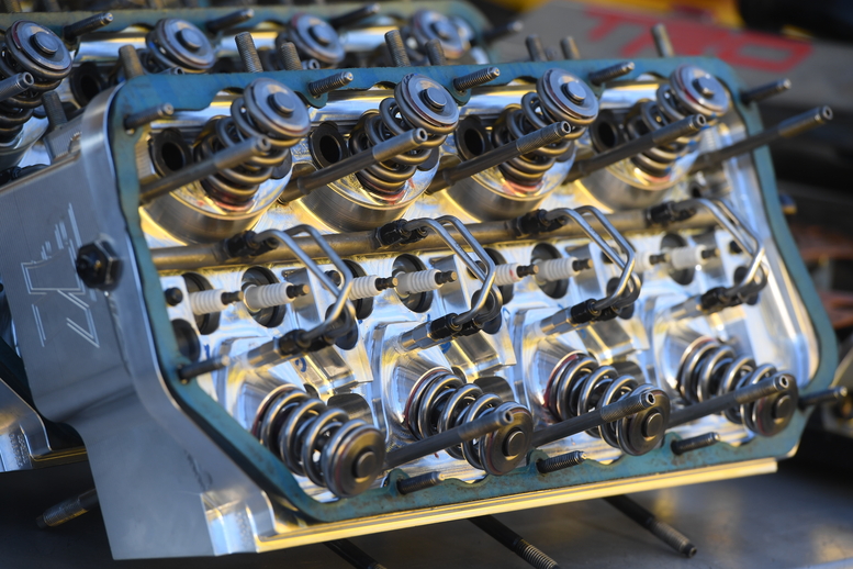 NHRA Expertise: The valvetrain secrets of a nitro-burning Hemi