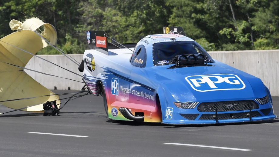 Bob Tasca III Epping NH Funny Car