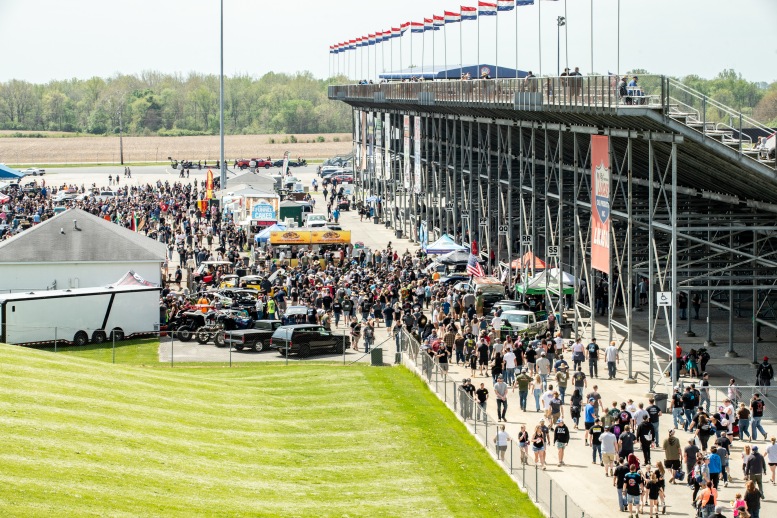 Huge crowd packs Indy