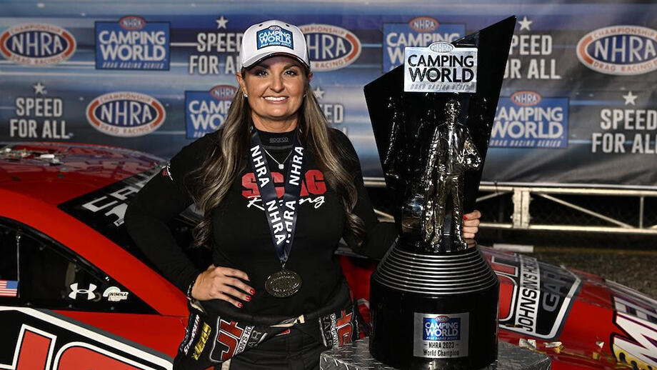  Erica Enders