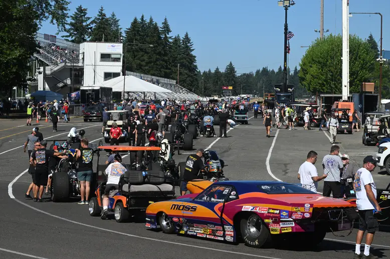 Sportsman cars t the staging lanes!