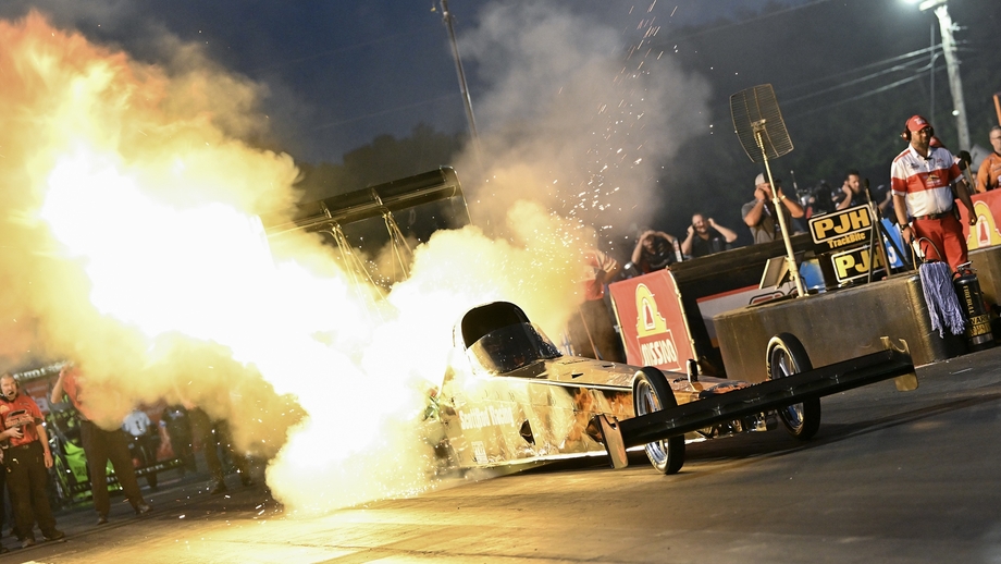 Scott Farley's Top Fuel fireworks