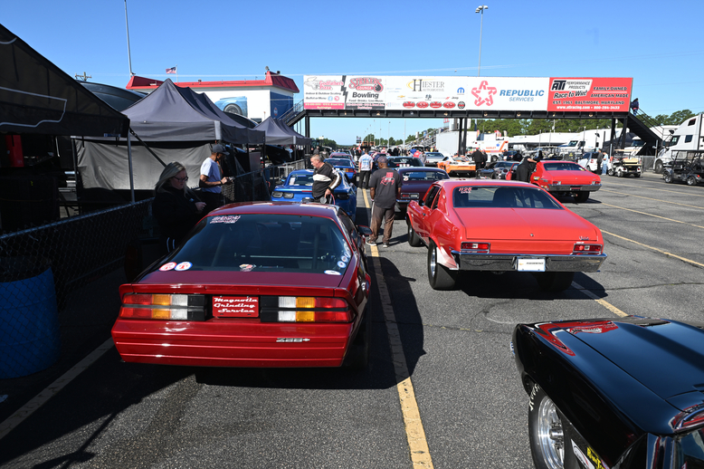 Sportsman cars to the staging lanes!