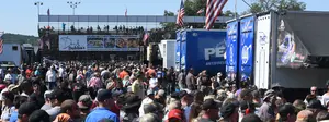 Maple Grove Raceway fans