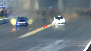 Terry Haddock defeats Alexis DeJoria in round one at the 2022 Gatornationals