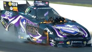 Jack Beckman&#039;s Infinite Hero Dodge Charger SRT Hellcat explodes