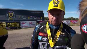 Robert Hight picks up win No. 4 at the AAA Texas NHRA FallNationals