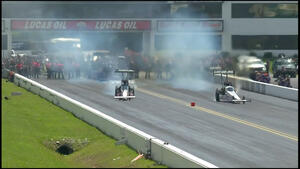 Mike Salinas-Antron Brown first-round pedalfest at 2022 Virginia NHRA Nationals