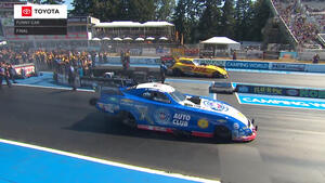 Robert Hight stays red-hot with Funny Car win at 2022 Flav-R-Pac NHRA Northwest Nationals